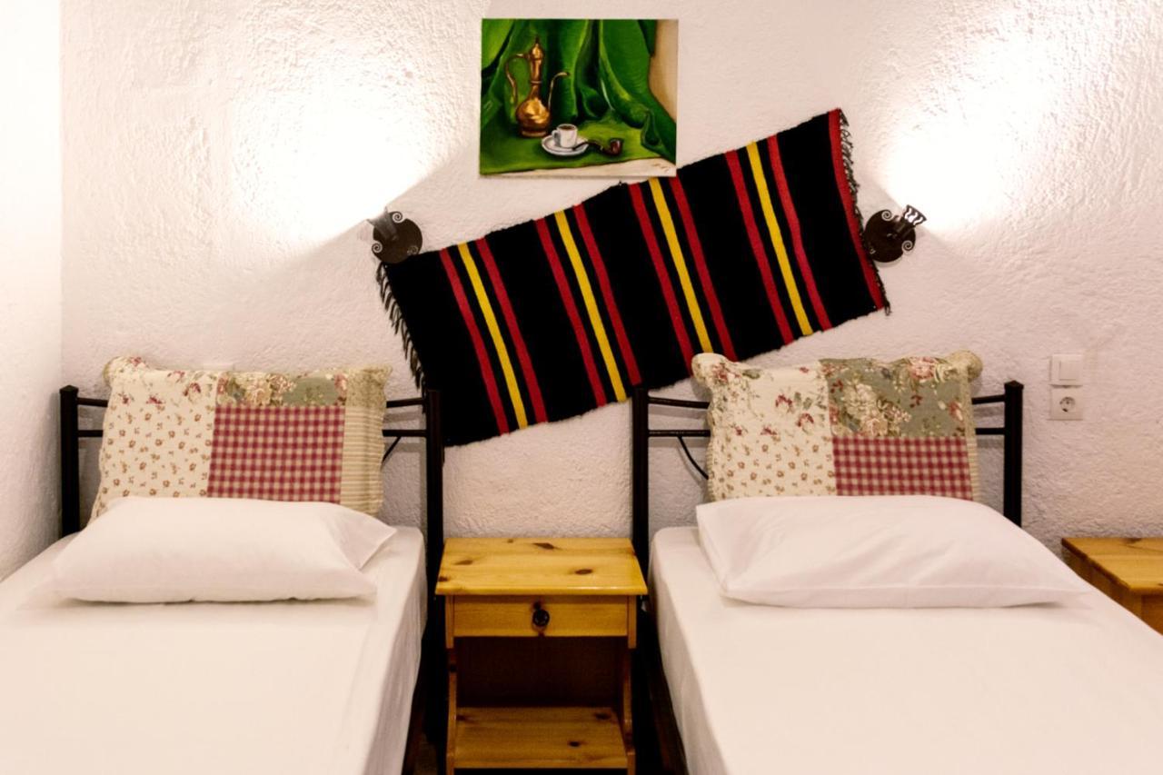 Spiros Rooms Panormos  Eksteriør bilde