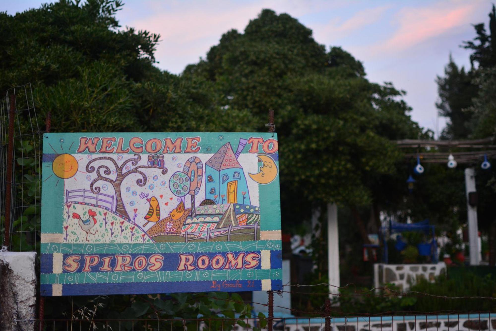 Spiros Rooms Panormos  Eksteriør bilde