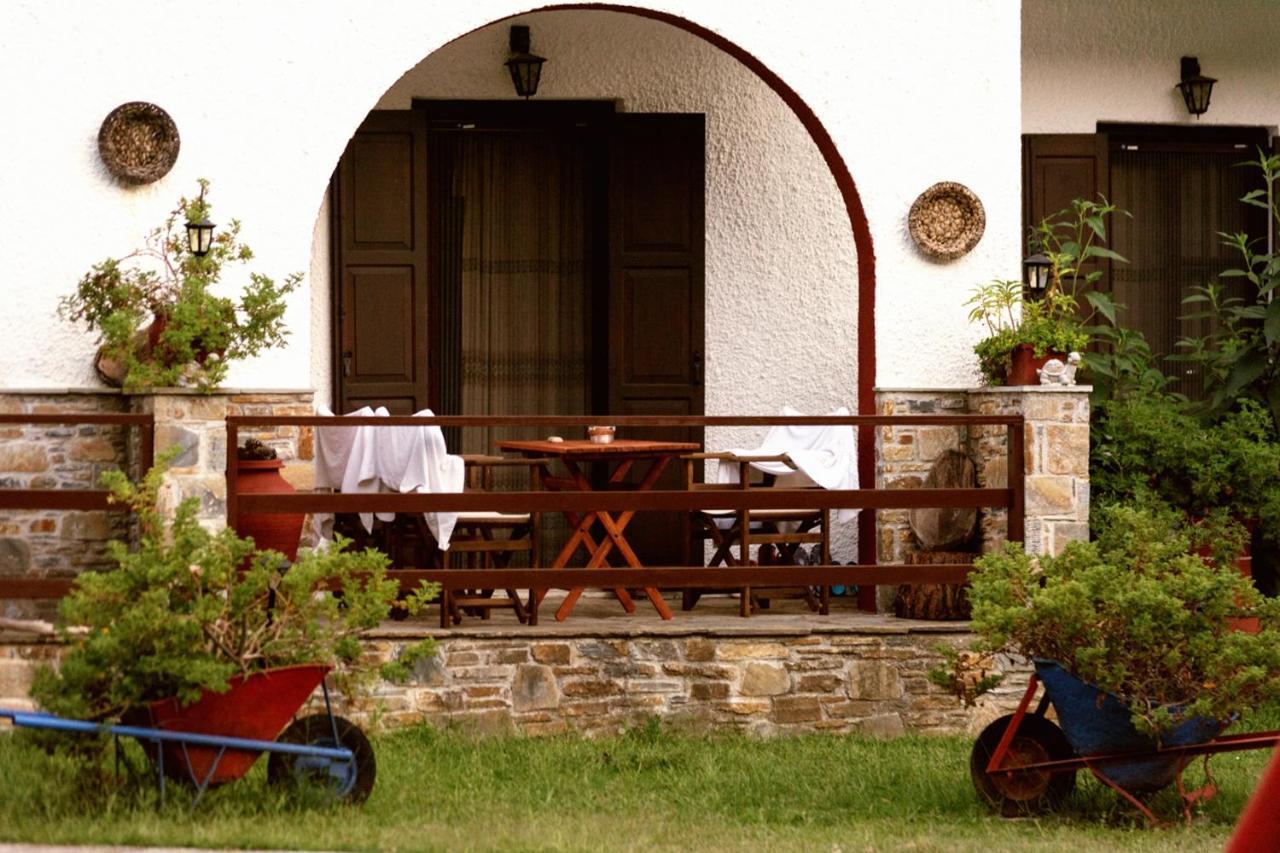 Spiros Rooms Panormos  Eksteriør bilde